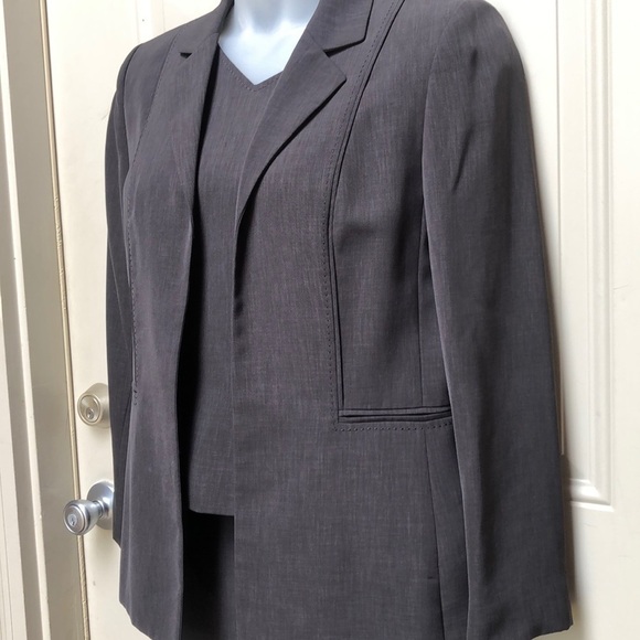 Kasper 3 piece suit - Picture 3 of 15